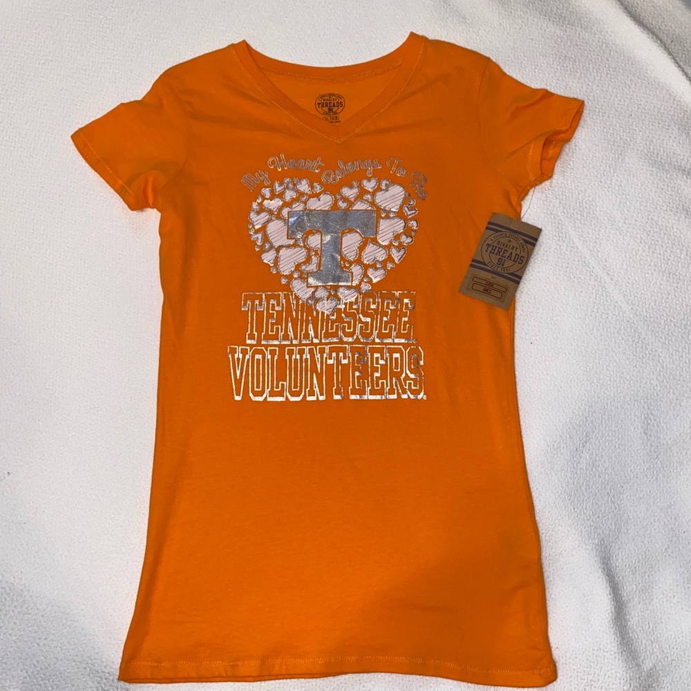NEW with Tags 🏷 University of Tennessee Tee